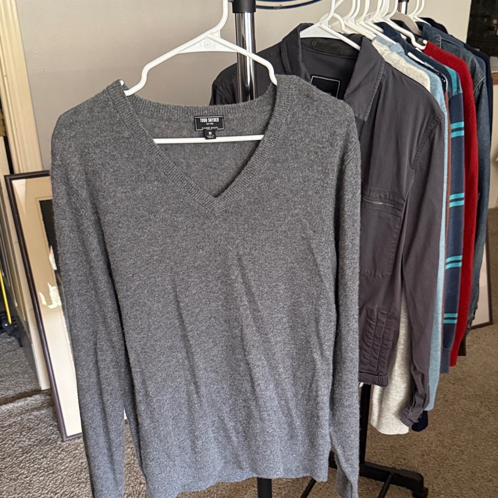 Todd Snyder Cashmere Gray Knit V neck Pullover